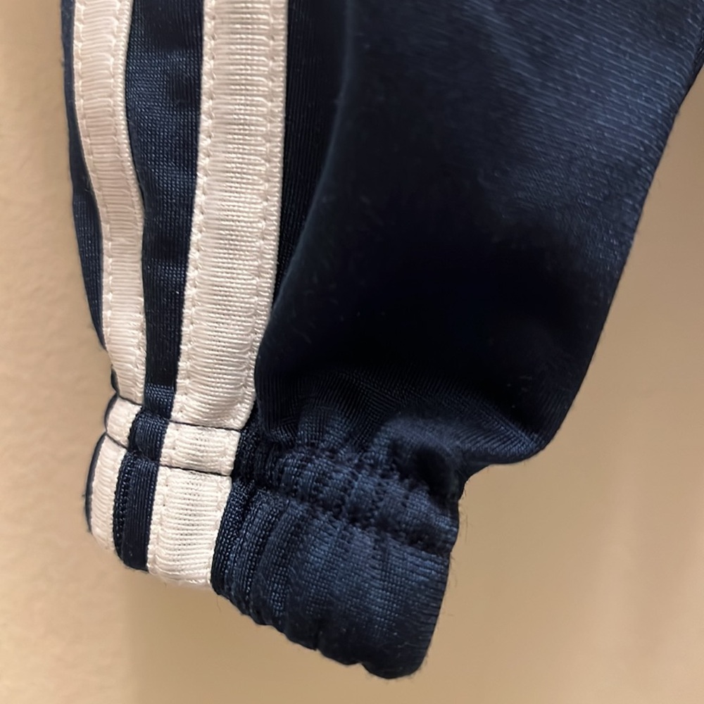 Adidas 2 piece color block tricot track set
2T - Picture 6 of 6